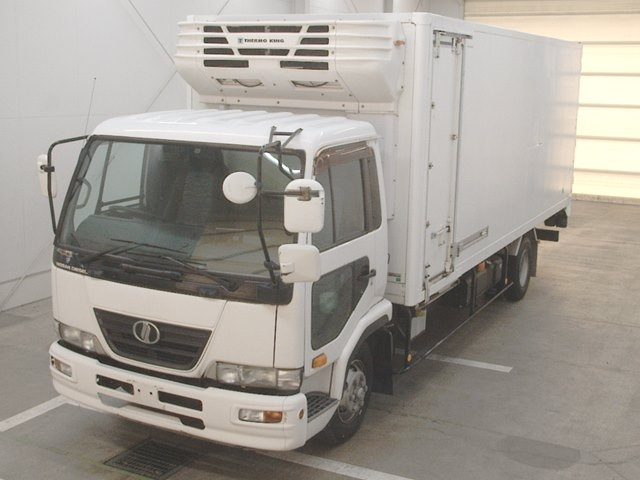 NISSAN CONDOR 2008