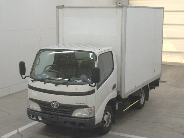 TOYOTA DYNA 2009