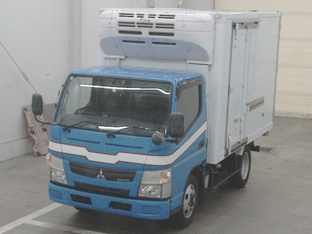 MITSUBISHI CANTER 2016
