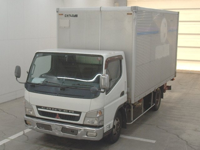 MITSUBISHI CANTER 2006