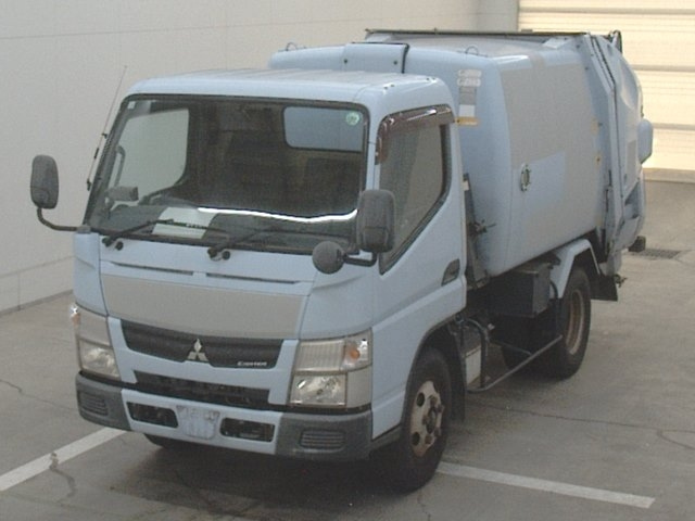 MITSUBISHI CANTER 2014