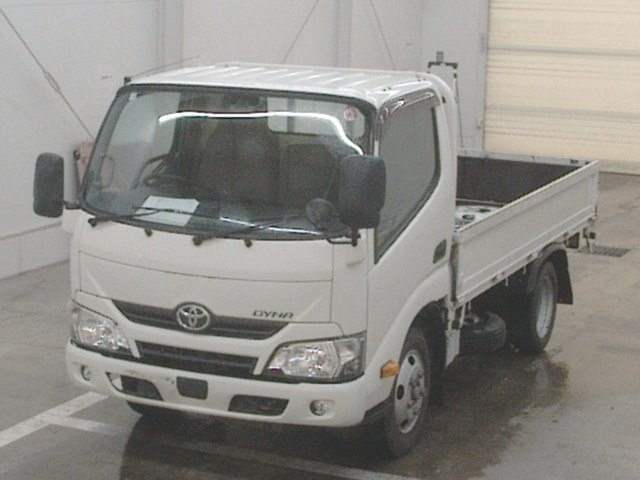 TOYOTA DYNA 2018