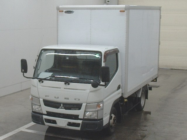 MITSUBISHI CANTER 2013