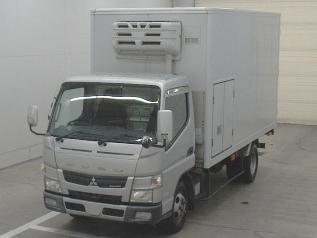MITSUBISHI CANTER 2013