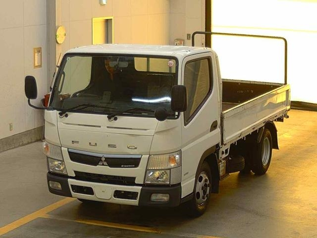 MITSUBISHI CANTER 2018