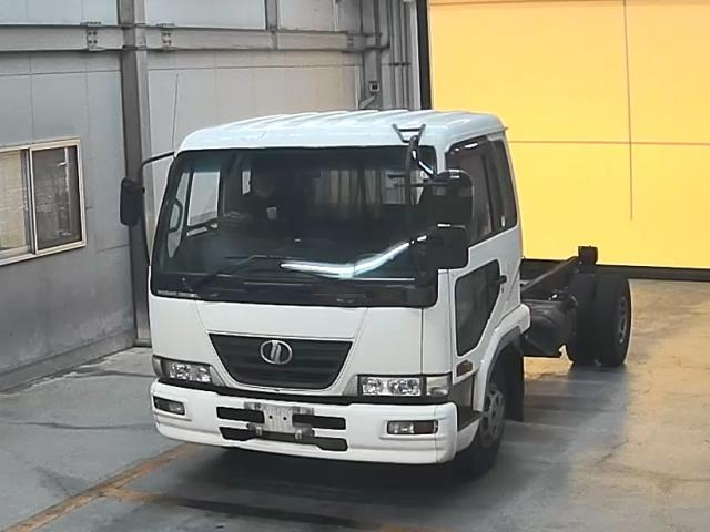 NISSAN CONDOR 2005