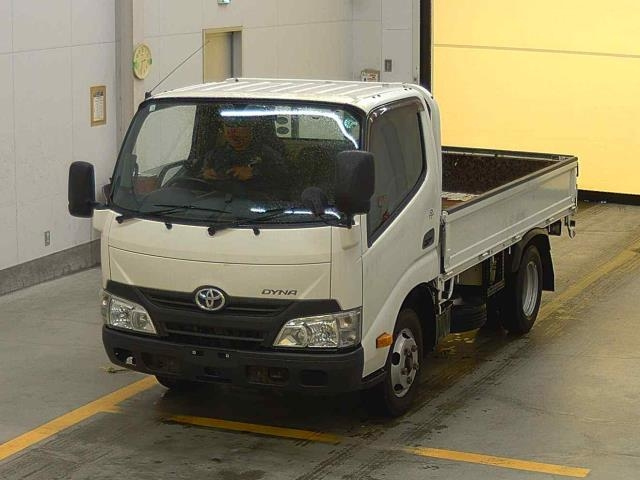 TOYOTA DYNA