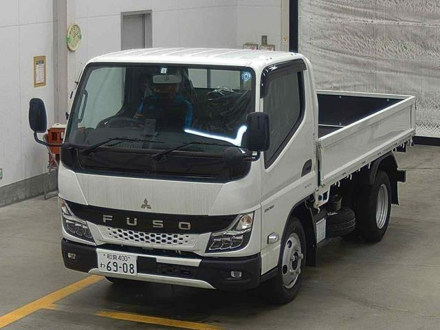 MITSUBISHI CANTER 2023