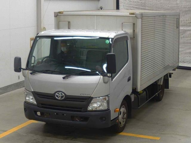 TOYOTA DYNA