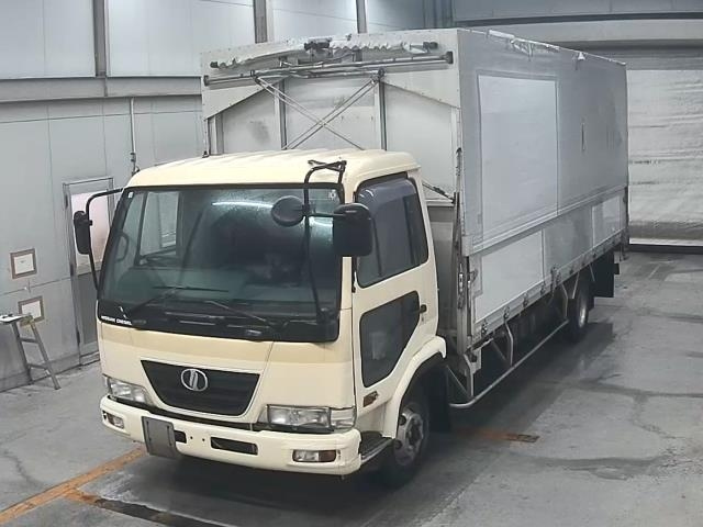 NISSAN CONDOR 2005