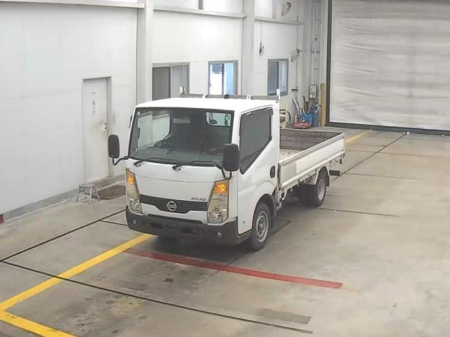 NISSAN ATLAS 2008