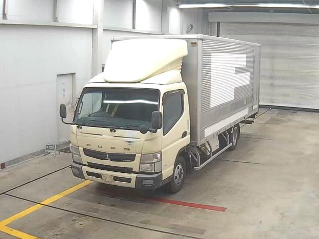 MITSUBISHI CANTER 2014