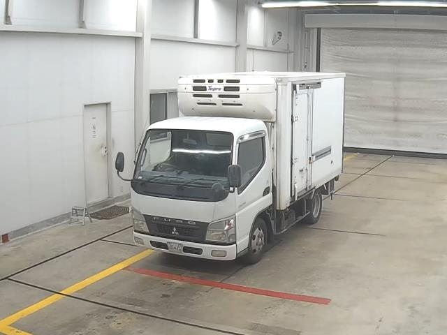 MITSUBISHI CANTER 2010