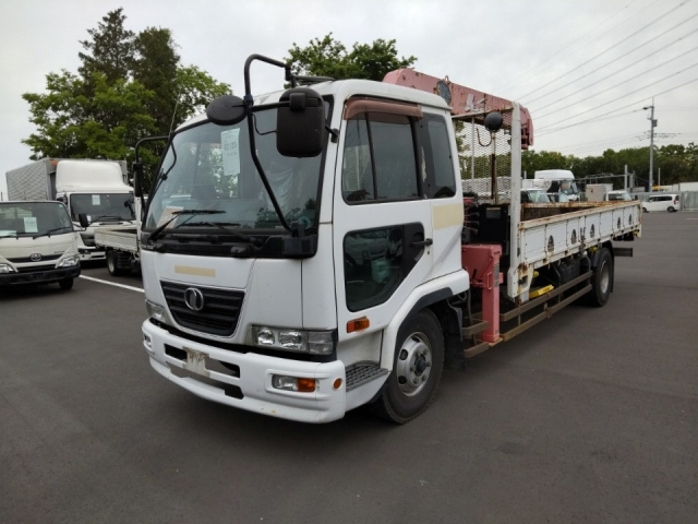 NISSAN CONDOR 2008