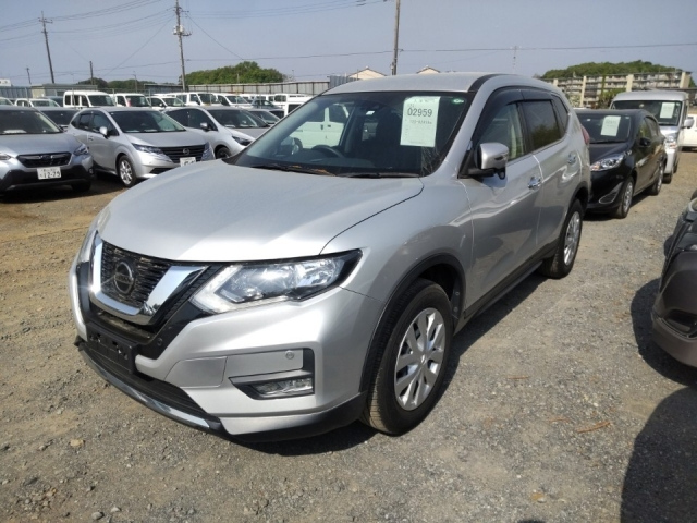 NISSAN X-TRAIL