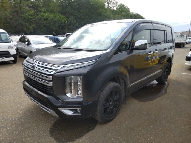 MITSUBISHI DELICA D5
