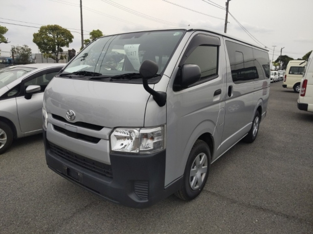 TOYOTA REGIUS ACE VAN