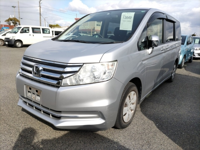 HONDA STEP WAGON 2014