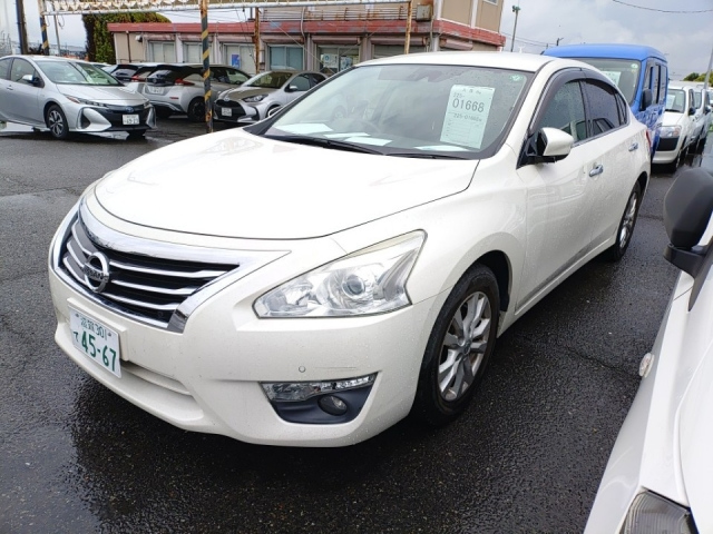 NISSAN TEANA 2017