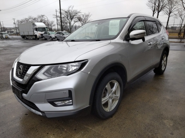 NISSAN X-TRAIL