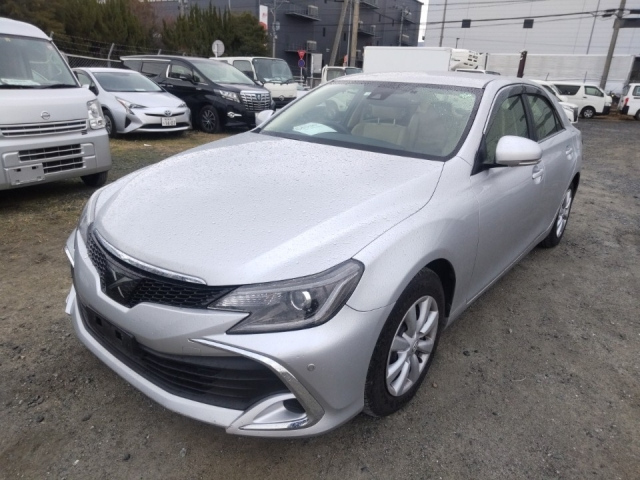 TOYOTA MARK X 2018