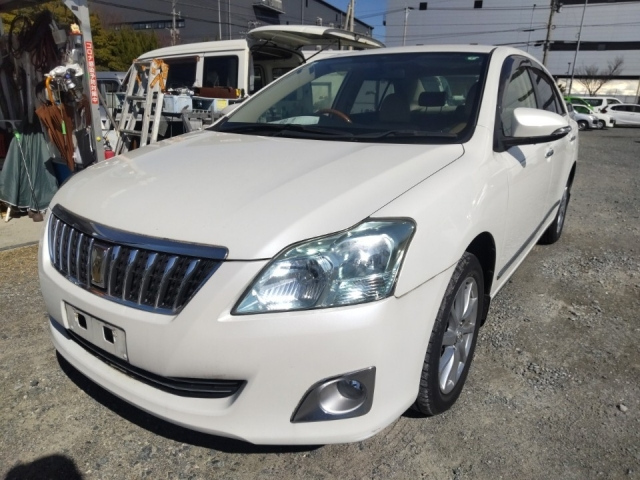 TOYOTA PREMIO