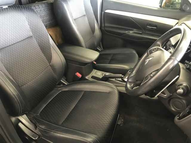 MITSUBISHI OUTLANDER PHEV 2013
