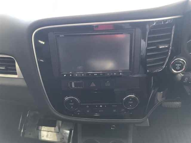 MITSUBISHI OUTLANDER PHEV 2013