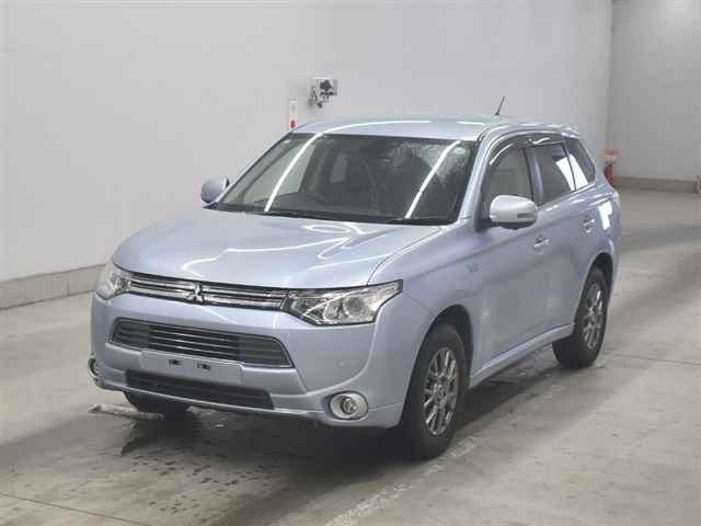 MITSUBISHI OUTLANDER PHEV 2013