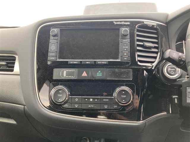 MITSUBISHI OUTLANDER PHEV 2013