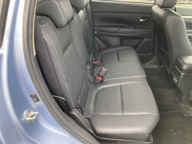 MITSUBISHI OUTLANDER PHEV 2013