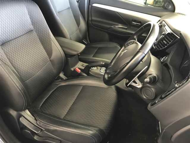 MITSUBISHI OUTLANDER PHEV 2014