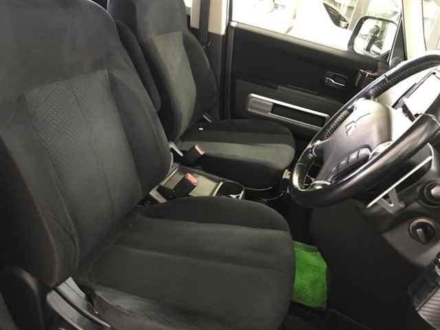 MITSUBISHI DELICA D5 2015