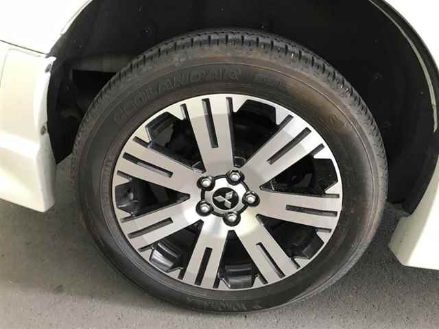 MITSUBISHI DELICA D5 2008