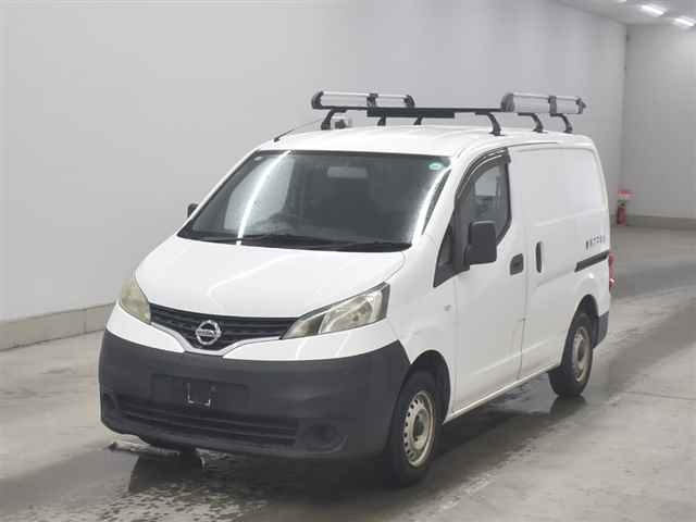 NISSAN NV200 2012