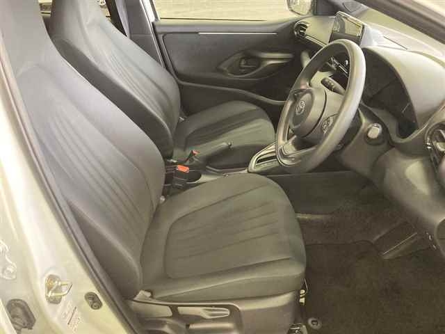 TOYOTA YARIS 2024