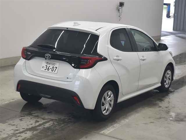 TOYOTA YARIS 2024