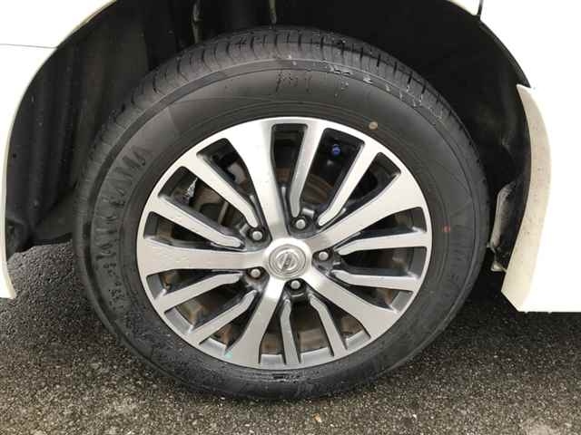 NISSAN SERENA 2015