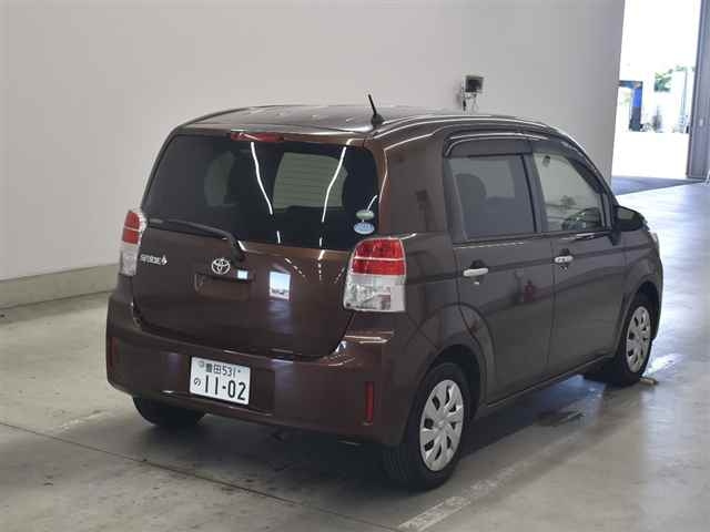 TOYOTA SPADE 2015