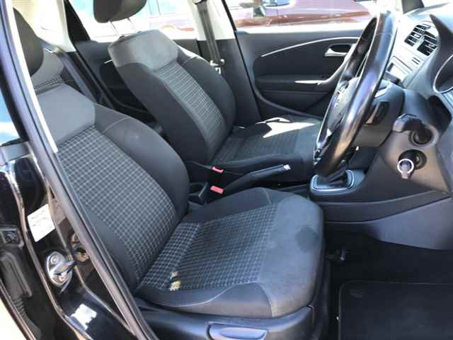 VOLKSWAGEN POLO 2015