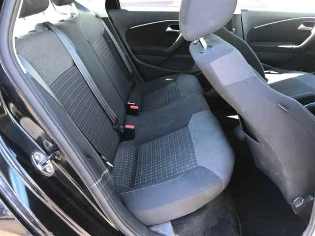 VOLKSWAGEN POLO 2015