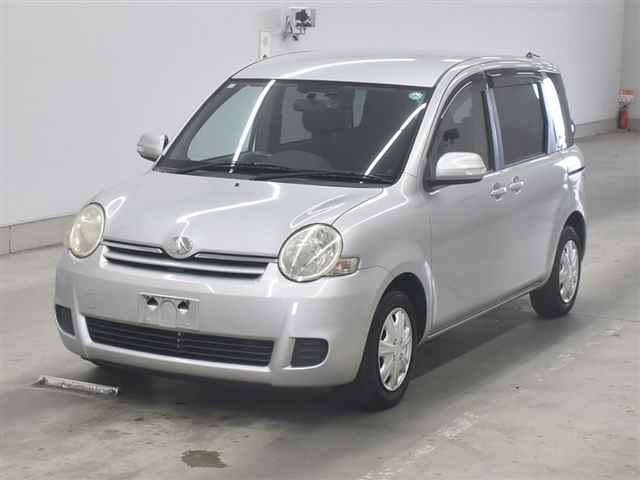 TOYOTA SIENTA 2010