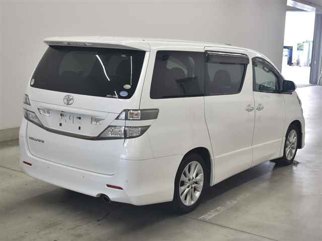 TOYOTA VELLFIRE 2009