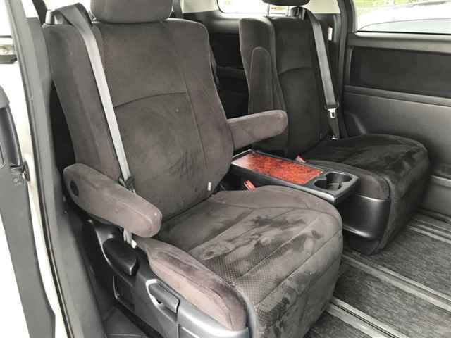 TOYOTA VELLFIRE 2009