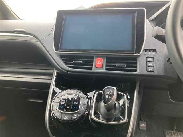 TOYOTA ESQUIRE 2017