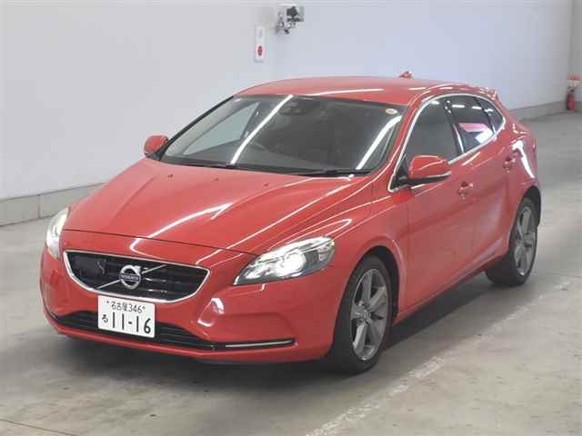 VOLVO V40 2013