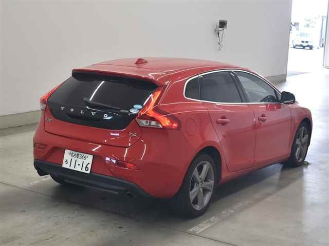 VOLVO V40 2013