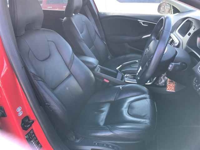 VOLVO V40 2013