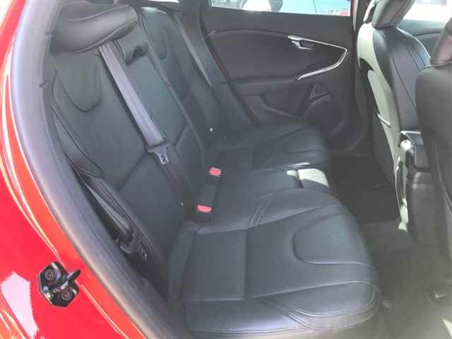 VOLVO V40 2013