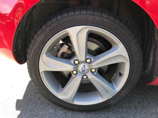 VOLVO V40 2013